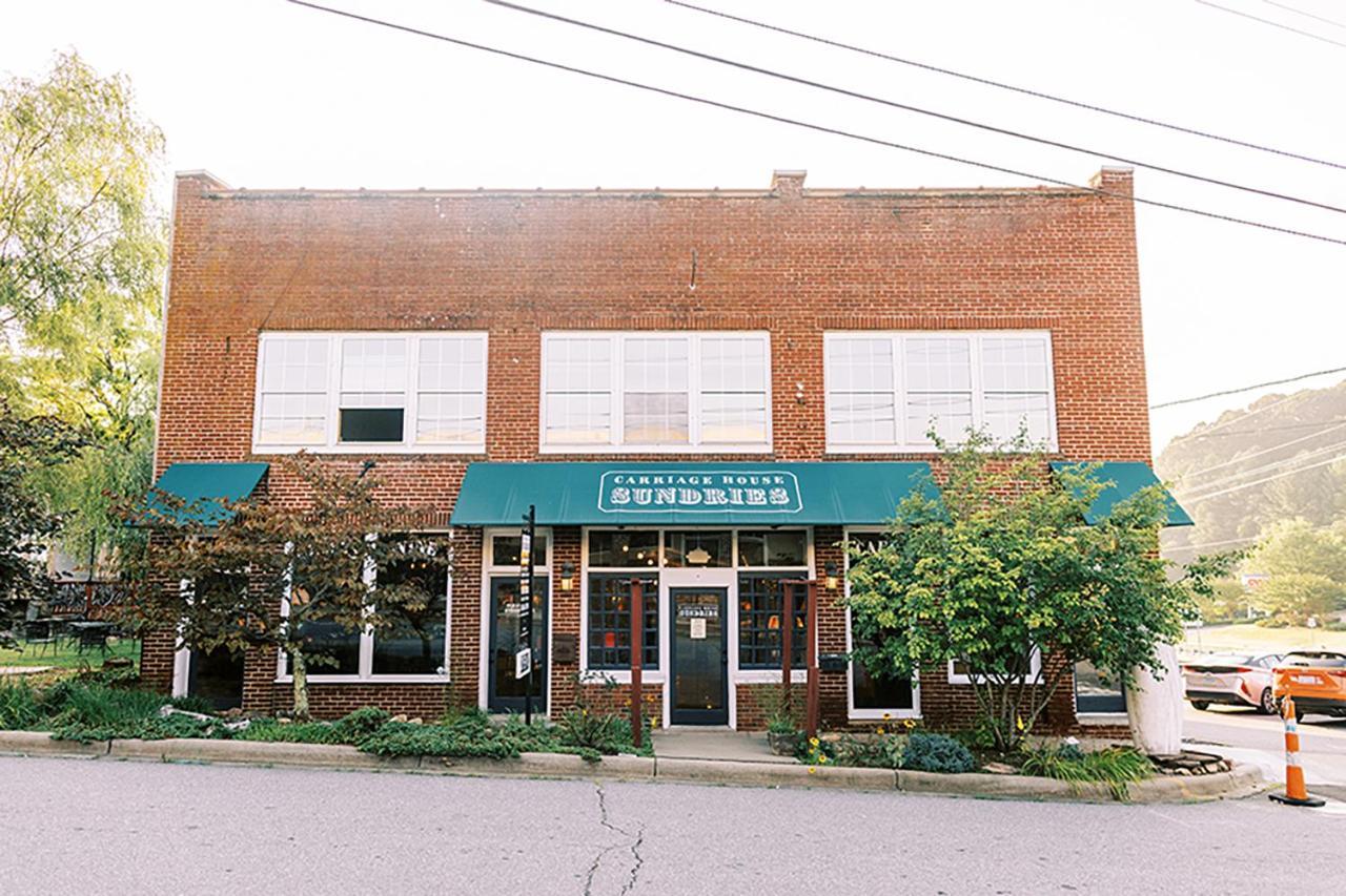 The Nuwray Hotel & Carriage House Burnsville Exterior photo