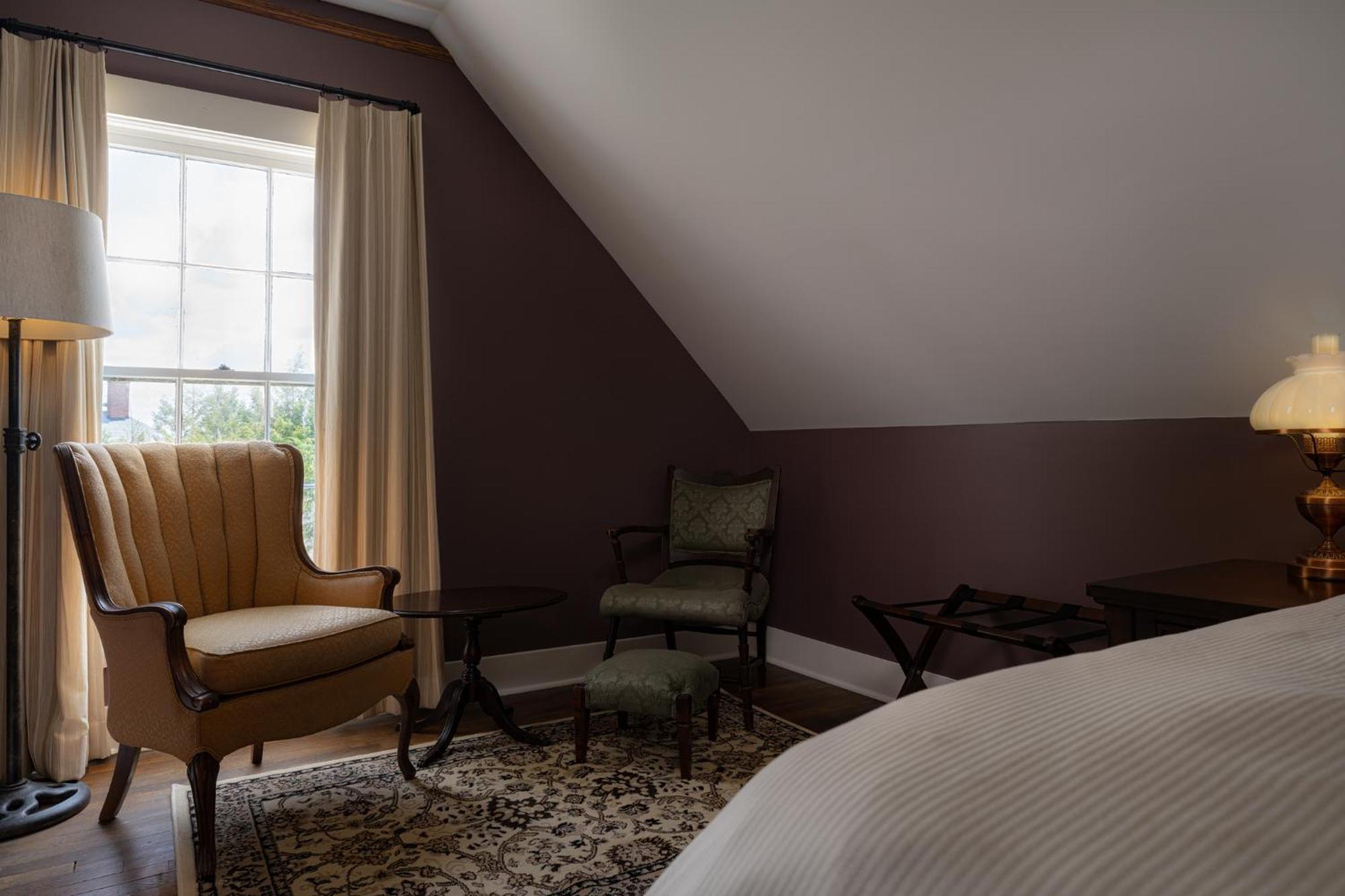 The Nuwray Hotel & Carriage House Burnsville Exterior photo