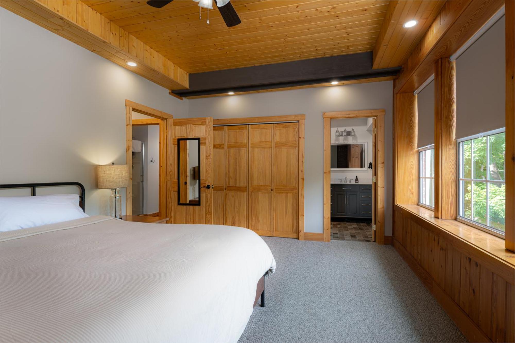 The Nuwray Hotel & Carriage House Burnsville Exterior photo